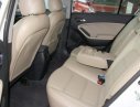 Kia Cerato 2.0AT 2018 - Bán xe Kia Cerato 2.0AT sản xuất năm 2018, màu trắng