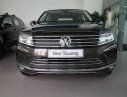 Volkswagen Touareg 2016 - Dòng SUV nhập Đức Volkswagen Touareg 3.6l, màu vàng cát. Cam kết giá tốt- Thu Hương: 0902.608.293