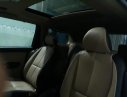 Kia Sedona 2016 - Cần bán lại xe Kia Sedona đời 2016, màu trắng