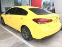 Kia Cerato 1.6 MT 2016 - Bán Kia Cerato 1.6 MT màu vàng phấn độc, lạ đẹp tại Kia Vĩnh Phúc - 0964778111