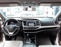 Toyota Highlander LE 2014 - Cần bán Toyota Highlander LE đời 2014, màu vàng, xe nhập