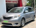 Toyota Sienna   3.5LE 2011 - Bán Toyota Sienna 3.5LE đời 2011, màu bạc xe gia đình