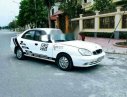 Daewoo Nubira 2000 - Cần bán gấp Daewoo Nubira đời 2000, màu trắng