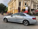 Mercedes-Benz E class E250 2015 - Gia đình cần bán nhanh E250, màu bạc, 2015, số tự động bản full