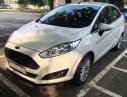 Ford Fiesta  Titanium 2016 - Cần bán gấp Ford Fiesta Titanium đời 2016, màu trắng chính chủ, giá chỉ 438 triệu