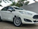 Ford Fiesta  Titanium 2016 - Cần bán gấp Ford Fiesta Titanium đời 2016, màu trắng chính chủ, giá chỉ 438 triệu