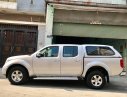 Nissan Navara LE 2011 - Bán Nissan Navara LE 2011 máy dầu, số sàn,xe đẹp xem là thích