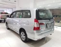 Toyota Innova 2.0V 2015 - Bán Toyota Innova 2.0V sản xuất 2015, màu bạc, 630tr