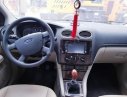 Ford Focus 2005 - Bán xe Ford Focus đời 2005, màu đỏ, 228 triệu