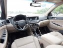 Hyundai Tucson 2016 - Bán Hyundai Tucson sản xuất năm 2016, màu trắng, nhập khẩu nguyên chiếc chính chủ