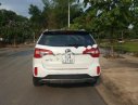 Kia Sorento GAT 2017 - Bán Kia Sorento GAT sản xuất 2017, màu trắng số tự động, 770tr