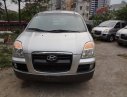 Hyundai Starex GRX 2004 - Cần bán Hyundai Starex GRX 6 chỗ 800kg CRDi đời 2004, màu bạc, xe nhập