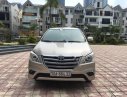 Toyota Innova V 2015 - Bán Toyota Innova V 2015, màu vàng cát