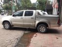 Toyota Hilux G 2010 - Bán Toyota Hilux G sản xuất năm 2010, màu bạc, nhập khẩu số sàn