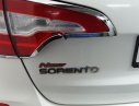 Kia Sorento CRDI 2016 - Bán ô tô Kia Sorento CRDI 2016, màu trắng chính chủ giá cạnh tranh