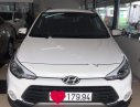 Hyundai i20 Active AT 2016 - Cần bán gấp Hyundai i20 Active AT 2016, màu trắng, xe nhập