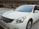 Nissan Altima   2.5S AT  2010 - Cần bán Nissan Altima 2.5S AT 2010, màu trắng như mới