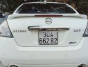 Nissan Altima   2.5S AT  2010 - Cần bán Nissan Altima 2.5S AT 2010, màu trắng như mới