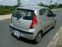 Hyundai i10 2009 - Cần bán gấp Hyundai i10 2009, màu bạc, nhập khẩu  