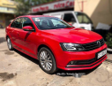 Volkswagen Jetta 2016 - Bán Volkswagen Jetta sản xuất năm 2016, màu đỏ, xe nhập   