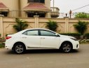 Toyota Corolla altis 1.8MT 2015 - Cần bán xe Toyota Altis 2015 số sàn, màu trắng