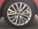 Volkswagen Jetta   2016 - Cần bán xe Volkswagen Jetta màu đỏ chạy 17.800km, xe sử dụng kỹ tiếp người thiện chí