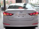 Hyundai Elantra 1.6AT 2018 - Bán xe Hyundai Elantra 1.6AT 2018, màu trắng giao ngay