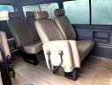 Toyota Hiace 2000 - Cần bán lại xe Toyota Hiace đời 2000, màu bạc