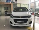 Chevrolet Spark  LT 2018 - Bán ô tô Chevrolet Spark đời 2018, 5 chỗ, màu trắng, giá tốt, chỉ 80 triệu lăn bánh, thủ tục vay đơn giản