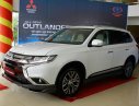 Mitsubishi Outlander  2.0 CVT 2018 - Bán xe Mitsubishi Outlander 2018, màu trắng, mới 100% khu vực Quảng Bình
