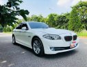 BMW 5 Series  520i 2013 - Bán BMW 520i đời 2013, màu trắng