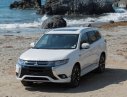 Mitsubishi Outlander 2.0 CVT  2018 - Chọn ngay Mitsubishi Outlander 2.0 CVT sản xuất 2018, màu đen, giá tốt