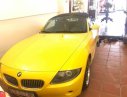 BMW Z4 2004 - Bán ô tô BMW Z4 năm sản xuất 2004, màu vàng