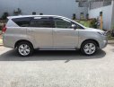 Toyota Innova V 2017 - Bán Innova V số tự động 2017, xe đi lướt 12000km cam kết chất lượng 100% bao test hãng