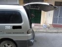 Hyundai Starex GRX 2004 - Cần bán Hyundai Starex GRX sản xuất năm 2004, màu bạc, xe nhập, giá chỉ 190 triệu