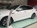 Kia Optima AT 2018 - Bán ô tô Kia Optima AT đời 2018, màu trắng, 879 triệu