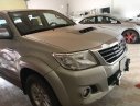 Toyota Hilux 2013 - Cần bán lại xe Toyota Hilux đời 2013, màu bạc 