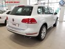 Volkswagen Touareg 2016 - Bán Volkswagen Touareg màu trắng, hỗ trợ trả góp 90%, hỗ trợ 50% phí trước bạ, Hotline 090.898.8862