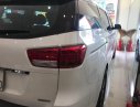 Kia Sedona 2.2L DATH 2018 - Cần bán gấp Kia Sedona 2.2L DATH năm sản xuất 2018, màu trắng