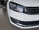 Volkswagen Polo   2016 - Bán xe Volkswagen Polo sedan, giảm giá cực lớn- đi kèm các phần quà hấp dẫn. Hỗ trợ ra xe cực kì ưu đãi. 0942050350