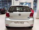 Volkswagen Polo 1.6 MT 2015 - Bán ô tô Volkswagen Polo 1.6 MT năm sản xuất 2015, màu bạc, xe nhập