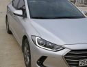Hyundai Elantra 1.6 2016 - Bán xe Hyundai Elantra năm 2016 màu bạc, giá chỉ 605 triệu