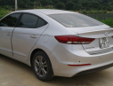 Hyundai Elantra 1.6 2016 - Bán xe Hyundai Elantra năm 2016 màu bạc, giá chỉ 605 triệu