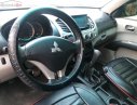 Mitsubishi Triton MT 4X4 2009 - Bán ô tô Mitsubishi Triton MT 4X4 năm 2009, màu xám, tên tư nhân