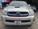 Toyota Hilux G 2010 - Bán Toyota Hilux G sản xuất năm 2010, màu bạc, xe nhập 