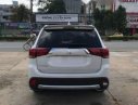 Mitsubishi Outlander 2018 - Bán ô tô Mitsubishi Outlander sản xuất 2018, màu trắng, 807tr