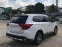 Mitsubishi Outlander 2018 - Bán ô tô Mitsubishi Outlander sản xuất 2018, màu trắng, 807tr