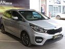 Kia Rondo 2.0MT 2017 - Bán Kia Rondo 2.0MT đời 2017, màu bạc