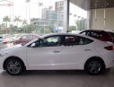 Hyundai Elantra 2018 - Bán ô tô Hyundai Elantra đời 2018, màu trắng, giá 635tr