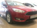 Ford Focus 2017 - Cần bán lại xe Ford Focus đời 2017 màu đỏ, 570 triệu